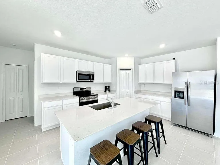3638 Hardman Dr — Photo 7