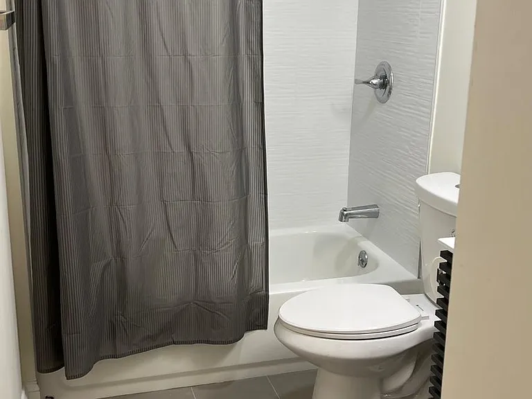 8 Steamboat Dr #5 — Photo 5