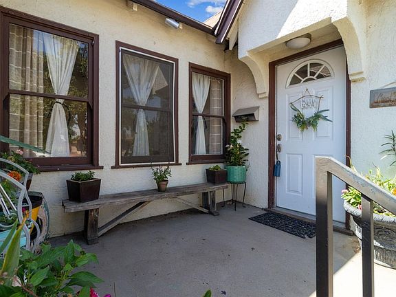 4th image of 1221 N Calaveras St