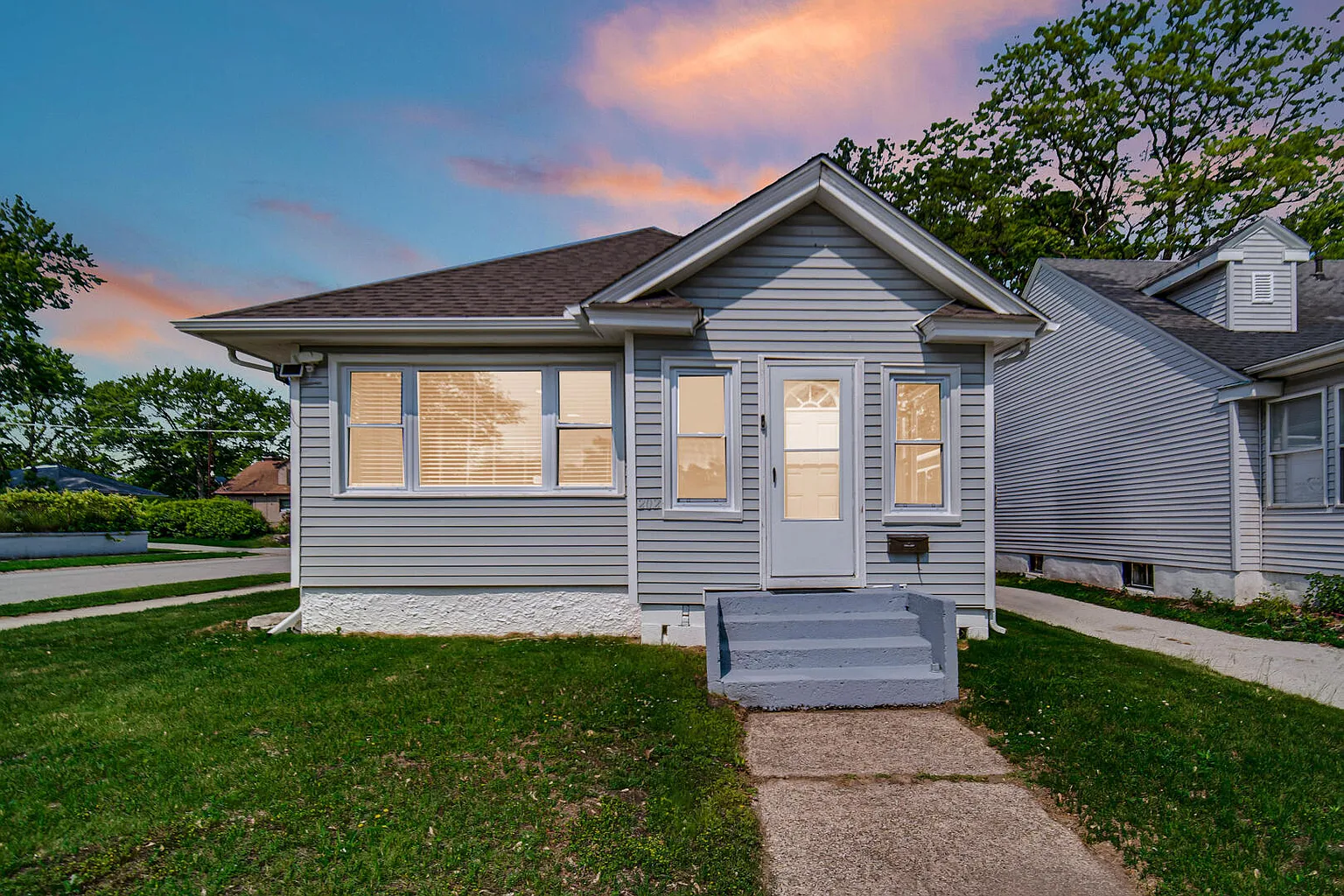 202 N Calumet Ave photo 1