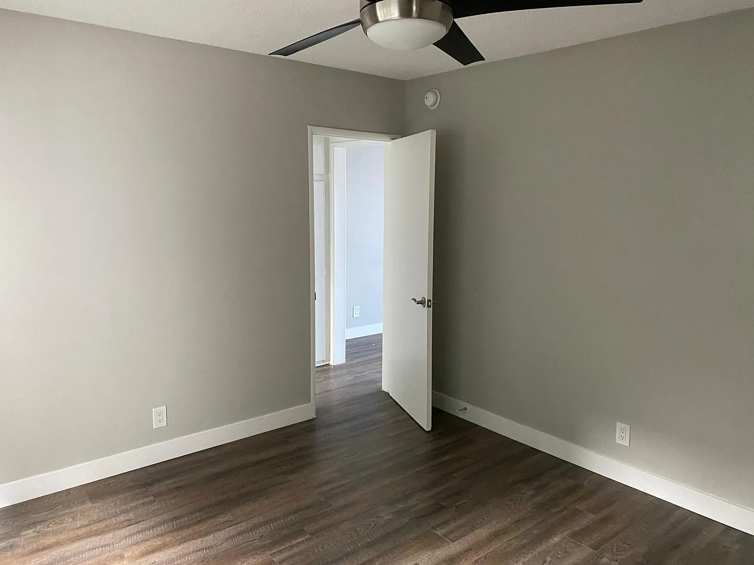 1 bed, 693 sqft, $2,050 — Photo 2