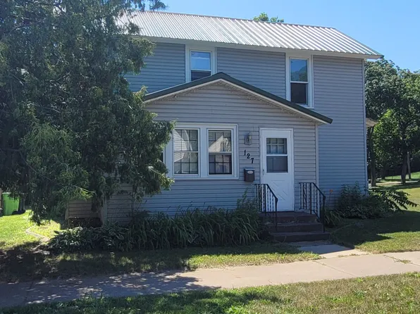 127 W Spruce St #1, Chippewa Falls, WI 54729