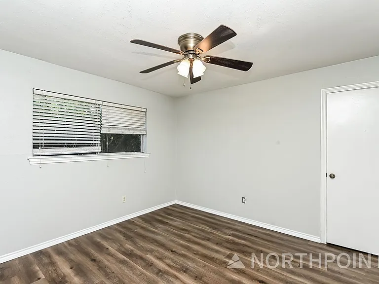 1105 Cedar Ridge Dr — Photo 11