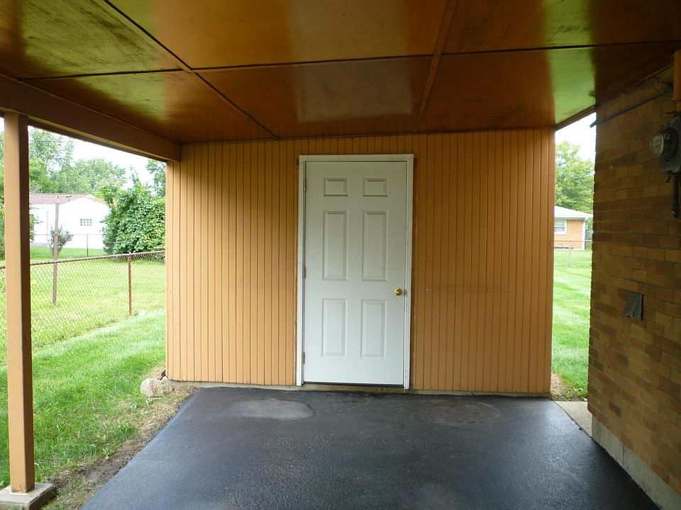 2nd image of 4032 E Livingston Ave