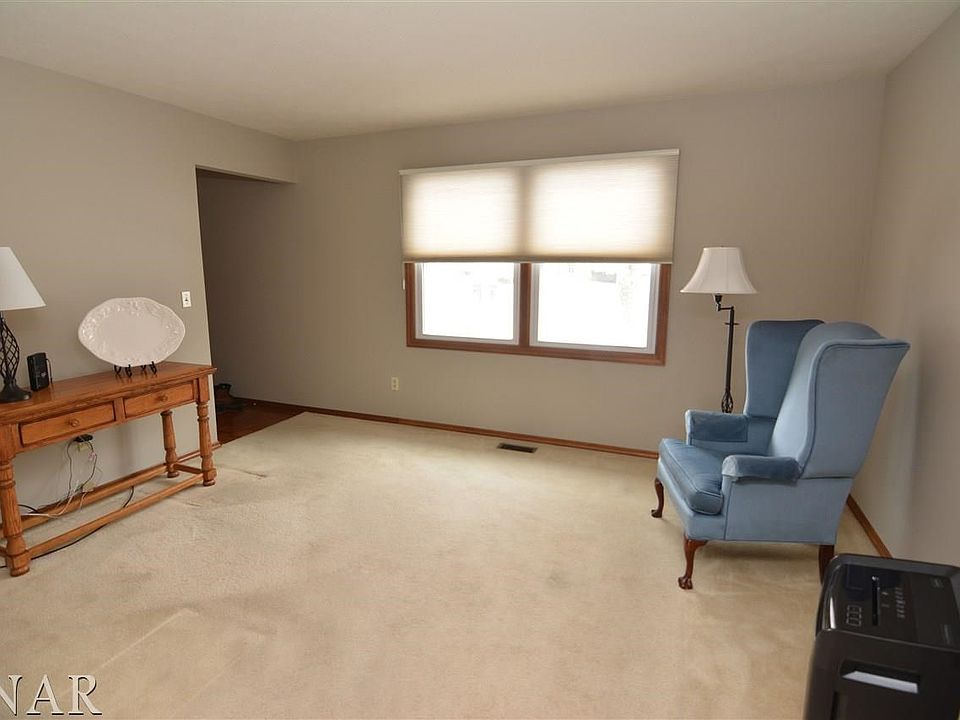 2nd image of 115 Highpoint Rd