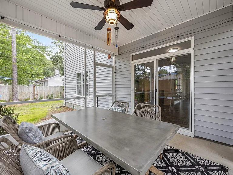 247 Shellbank Dr — Photo 26