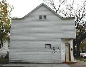 1st image of 825 W 123rd St #1