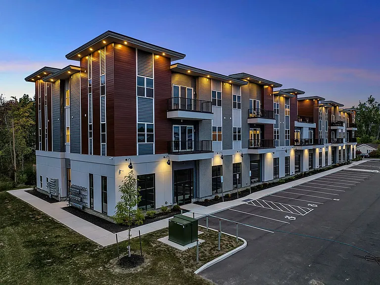 5050 Transit Rd — Photo 3
