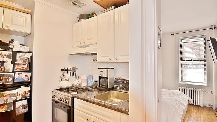 Rented by Park Property Advisors | media 13