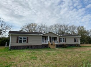 1049 Aldus Johnson Dr, Breaux Bridge, LA 70517