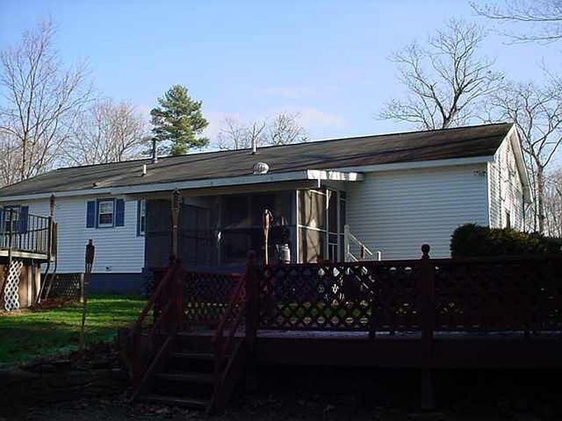 3rd image of 93 W SIDE Drive