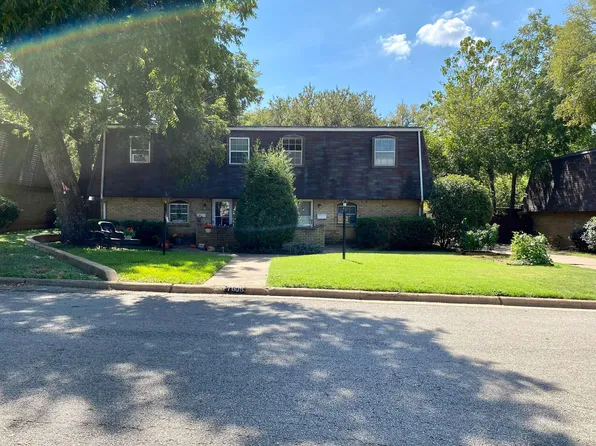 7608 Bridges Ave, Richland Hills, TX 76118