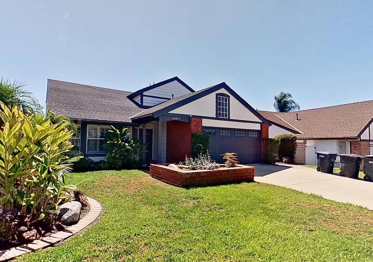 *$2,000 off Move In Special* 24671 Paige Circle, Laguna Hills: Spacious 2,100 sqft 4 Bed 2.5 Bath... — Photo 2