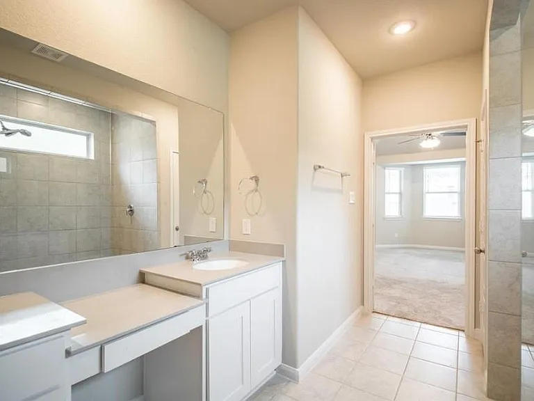21449 Kings Guild Ln — Photo 23