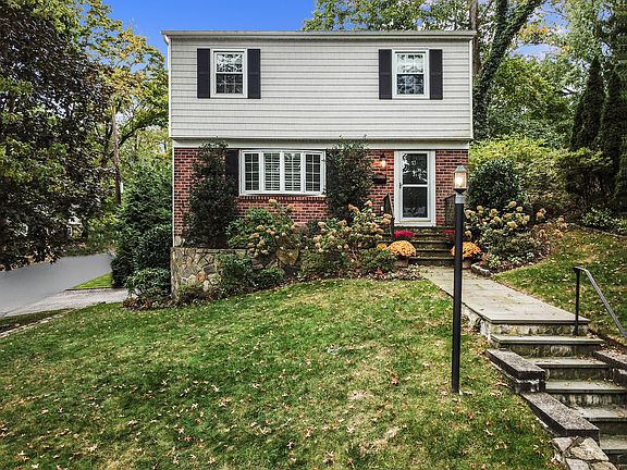 3rd image of 13 Helena Ave