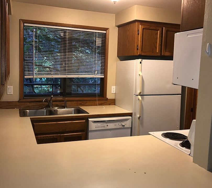 1st image of 230 Newport Way SW APT 103