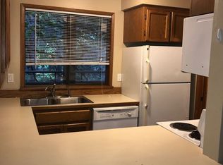 230 Newport Way SW APT 103, Issaquah, WA 98027