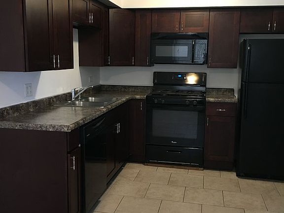 4th image of 440 N Roberts Dr APT 1F