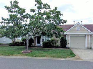 1089A Canterbury Dr, Manchester, NJ 08759