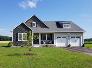 318 Capen St, Windsor, CT 06095