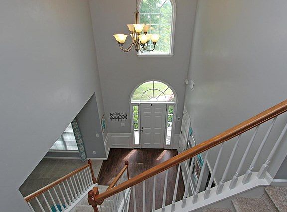 3rd image of 705 Bloomingdale Ct