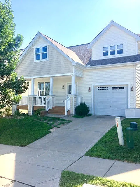 209 Montclair Tower Dr photo 1