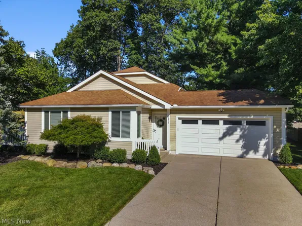 255 Jasper Ln, Medina, OH 44256