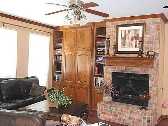5th image of 108 Royal Oaks Dr