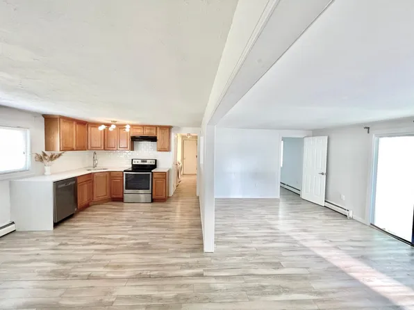 (undisclosed Address), Massapequa, NY 11758