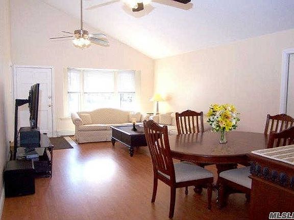 2nd image of 11 Sun Valley Dr