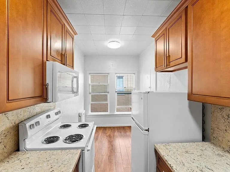 1856 Spruce Street — Photo 17