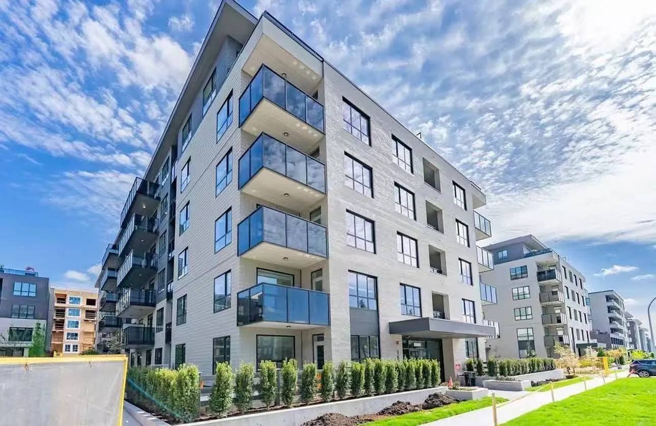 2 bed, 630 sqft, $1,800 — Photo 1