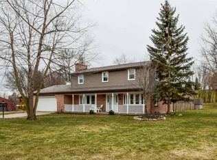 3125 Springbrook Dr NW, Grand Rapids, MI 49544