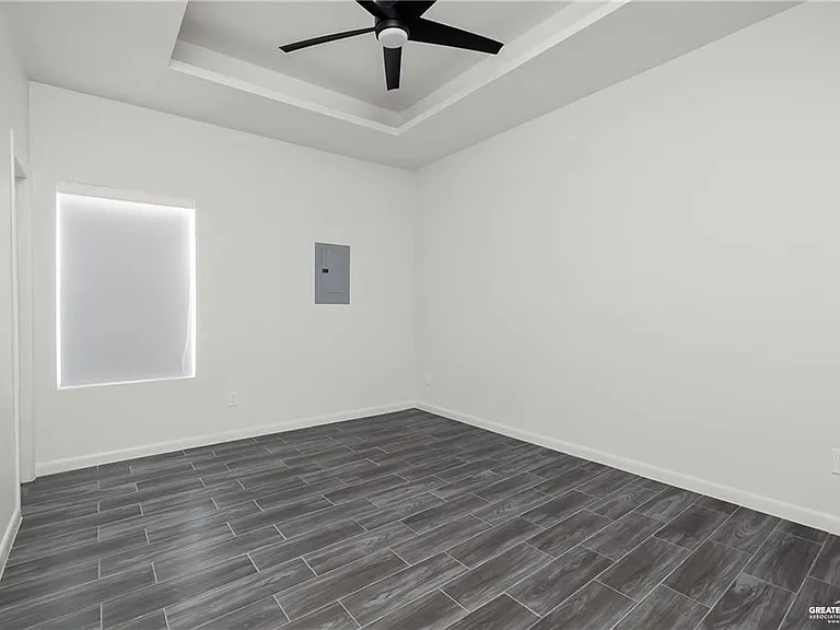 1424 E Hibiscus Ave #1 — Photo 9