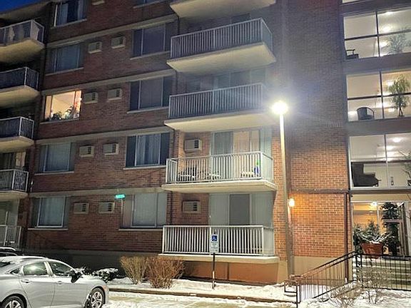 2nd image of 2200 S Stewart Ave APT 3H