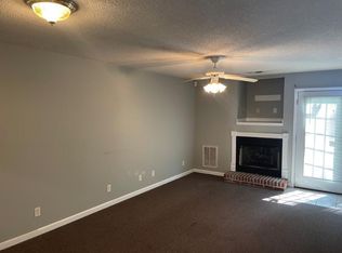 716 King Springs Rd APT 3, Johnson City, TN 37601