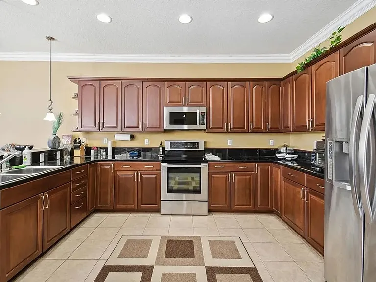 13508 Fox Glove St — Photo 5