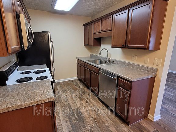 4th image of 2909 Billings Way