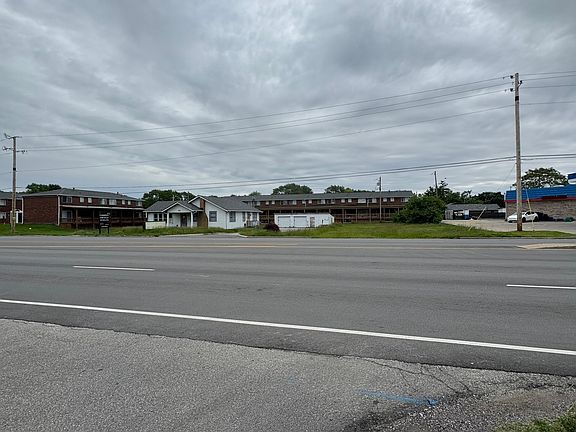 4th image of 4609 N Shadeland Ave