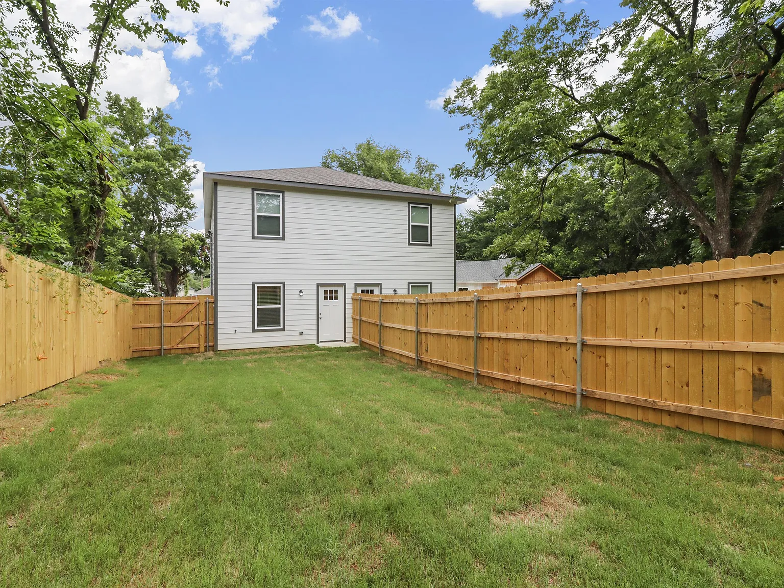 312 East Shepherd Street, Denison, TX 7 — Photo 4