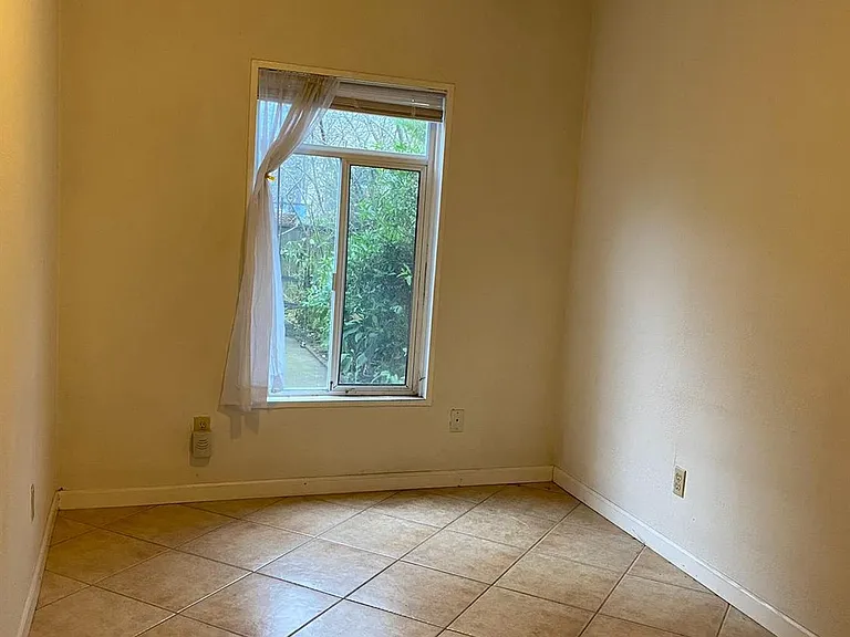 324 Cabrillo St — Photo 2