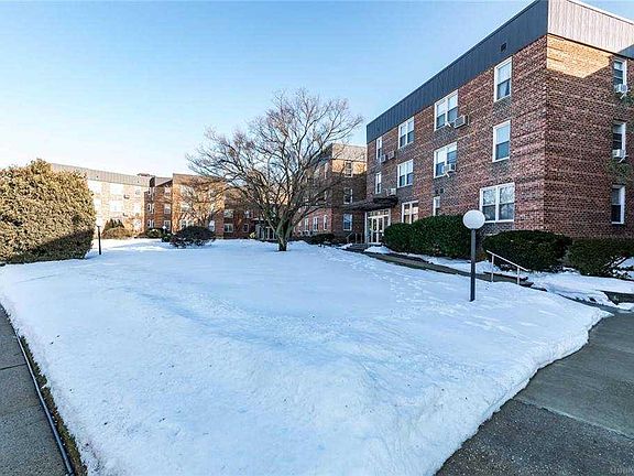 2nd image of 530 Dubois Ave APT 12C