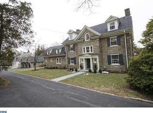 300 W Gravers Ln, Philadelphia, PA