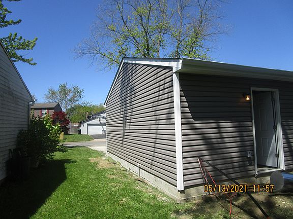 2nd image of 326 Kellybrook Pl