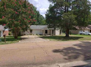 217 Shenandoah Rd N, Brandon, MS 39047