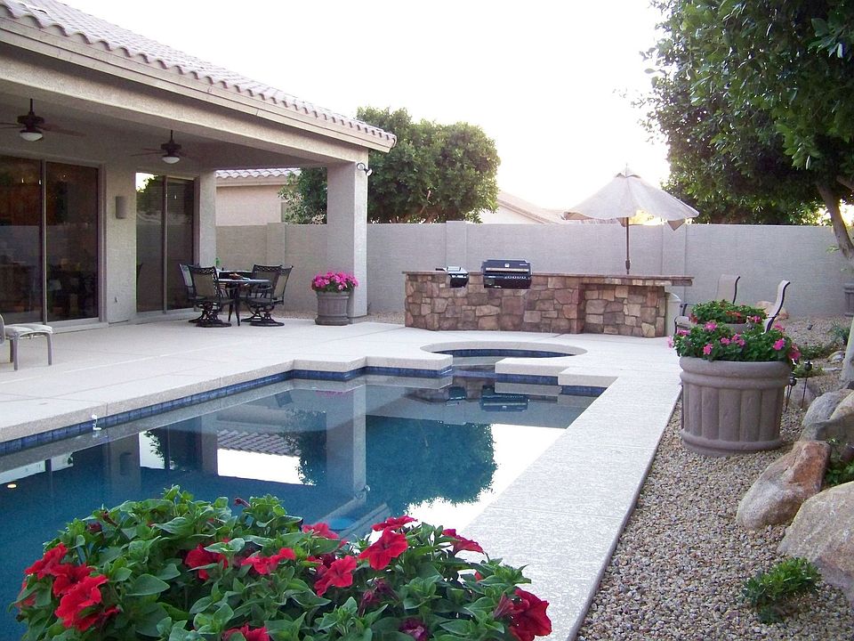 2nd image of 8015 W Foothill Dr