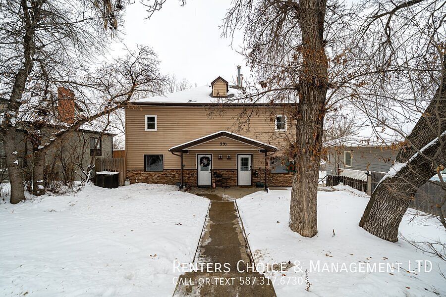 1st image of 230 3rd St SE #2