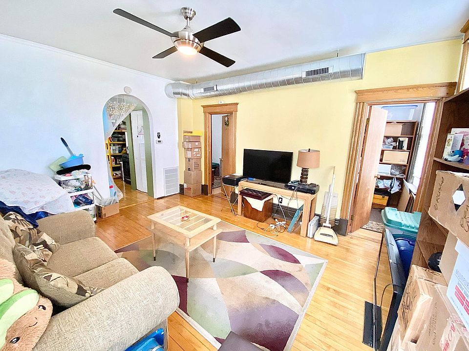 1st image of 3316 S Lituanica Ave Floor 2