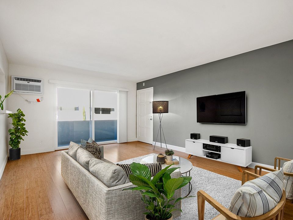 1st image of 9600 Lucerne Ave #10