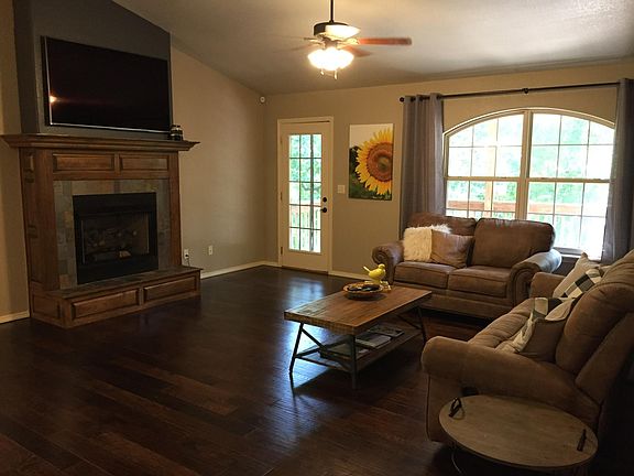 3rd image of 58 Berkshire Dr